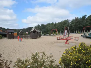 Cozy, Wooden Chalet With Deck, Just 15 Km. From Durbuy - Image 3