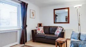 Cosy 3 Bed in the heart of Chester - Image 2