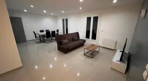 Maison dans Résidence pavillonnaire paisible - Image 4
