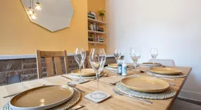 Honeycomb Cottage 3-Bed Ashbourne Retreat - Image 5