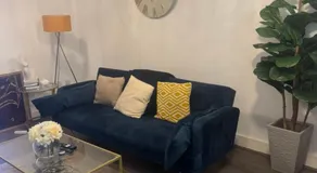 Bright and Spacious Double Room - Image 3