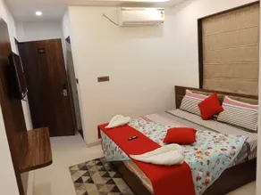 Hotel The Royal Barbariq - Image 2