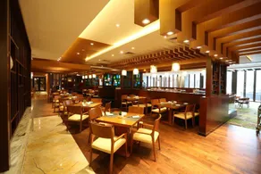 Narada Resort & Spa Phoenix Valley - Image 2