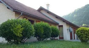vue sur les montagnes dans maison au calme - Image 4