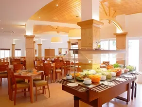 Luz Bay Hotel - Image 5