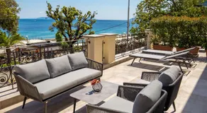 Plaza Apartments - Image 5