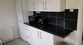 Barnfield Place - Image 3