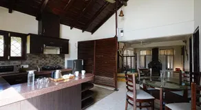 Karinya Villas - Image 2