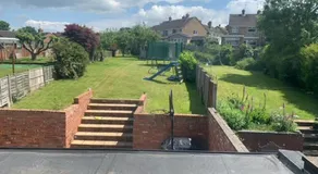 4 Bedroom house with parking, Near Safari Park - Image 5