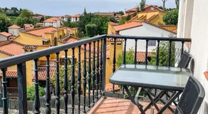 ACOGEDOR APARTAMENTO CON TERRAZA Y PARKING Publico EN COMILLAS - Image 3