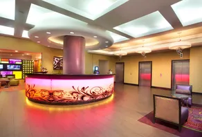 Royal St. Charles Hotel - Image 4