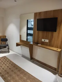 Hotel anand lake - Image 4