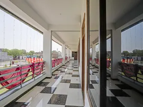 OYO Flagship 81141 Hotel Maa Pitambara - Image 2