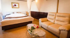 Santa no Ouchi-LoveHotel - Image 2