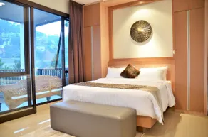 Narwastu Hill View Villa 6 Bedrooms With a Private Swimming Pool and a Movie Room - Image 1