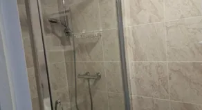 En-Suite Double Room in Haughton Green Denton M34 - Image 5
