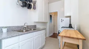 Sunny Boho Chic West Hollywood Flat! - Image 5