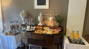 Six Brunton Place Guest House - Image 5
