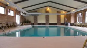AmericInn by Wyndham Saint Ignace Lakefront - Image 2