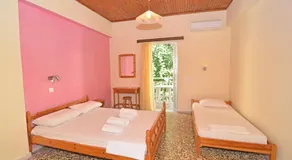 Levante taverna studios - Image 2