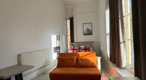 Rooms in Islington - Image 4