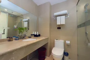 jingruigolden harbor hotel - Image 2