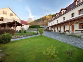 Dvůr Stráň & Wellness - Image 4