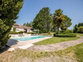 Double gite on a quiet domain with large swimming pool and a park-like garden. - Image 2