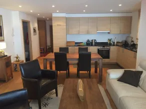 Lovely apartment with mountain views - Image 3