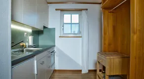 Kiwi Chalet - Mountain Views & Cozy NZ Vibes - Image 5
