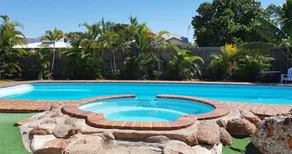 Urangan Motor Inn - Image 2