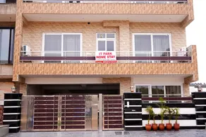 IT Park Home Stay Sector 13 - Image 4