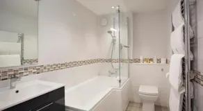 Falmouth Self Catering Lodges - Image 2