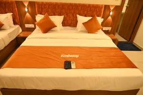 Hotel Embassy - Image 2