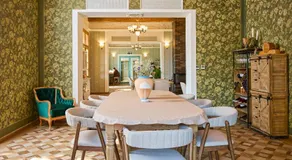 MONOslow - Wine, Dine & Rest - Image 2