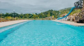 Meg's Resort - Image 3