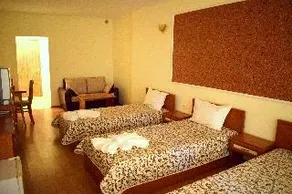 Ryor Hotel - Image 2