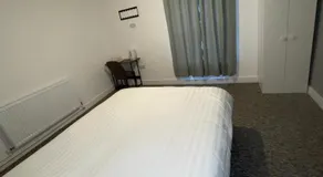 Minster Meze & Grill BNB - Image 5