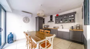 Maison d'architecte Tours centre jardin, terrasse, climatisation, parking 5 p - Image 4