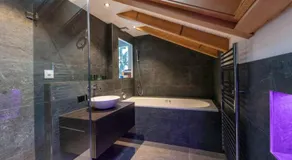 Exklusives Chalet mit traumhafter See- und Bergsicht - Image 2