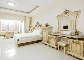 Crystal Place Buayai - Image 2