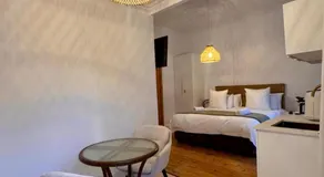The Boutique Suites by Beach Collection Winelands - Image 2