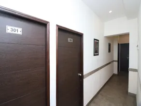 27921 Hotel Shalimar - Image 3