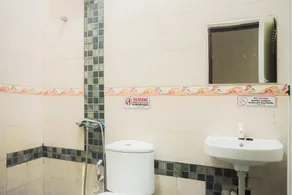 Hotel 889 Syariah Redpartner Banda Aceh - Image 5