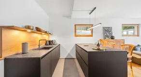 Moderne Ferienwohnung mit Bergblick und großer Terrasse nahe Simssee, Chiemsee und Autobahn A8 Salzburg - München - Image 2