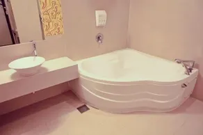 Hotel Diamant - Image 2