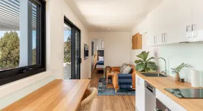 Bracken Retreat - Hobart - Image 4