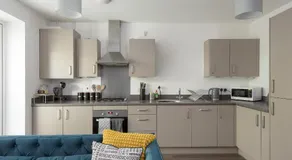 Central 1-Bed perfect for you By Valore Property Services - Image 5