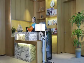 V Hotel - Image 5