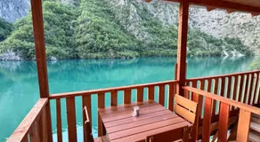 Te Panorama, Komani Lake - Image 5
